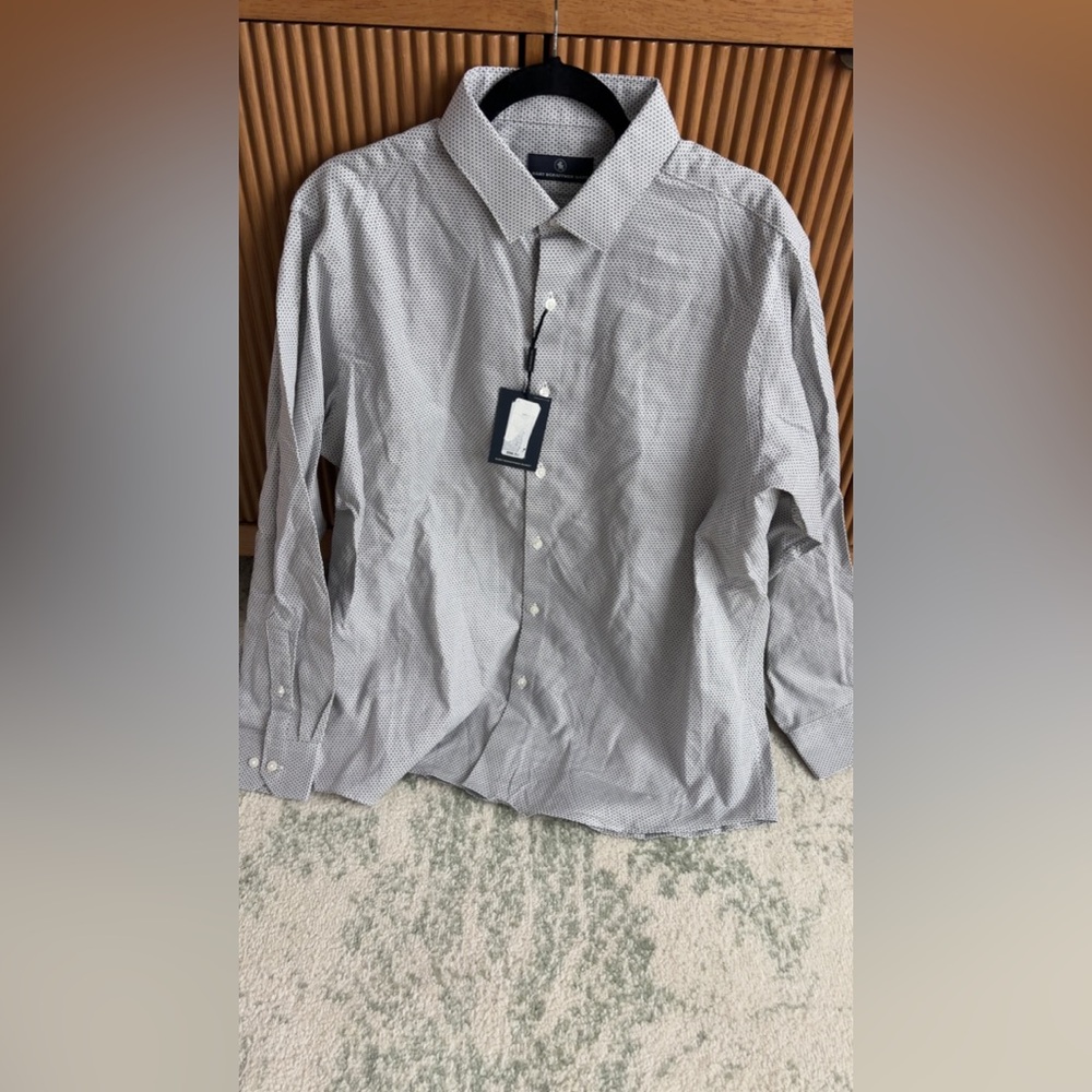 Men's Classic Green Button-Down Shirt